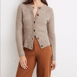 Madewell 90s Beige Button Up Cardigan Size M